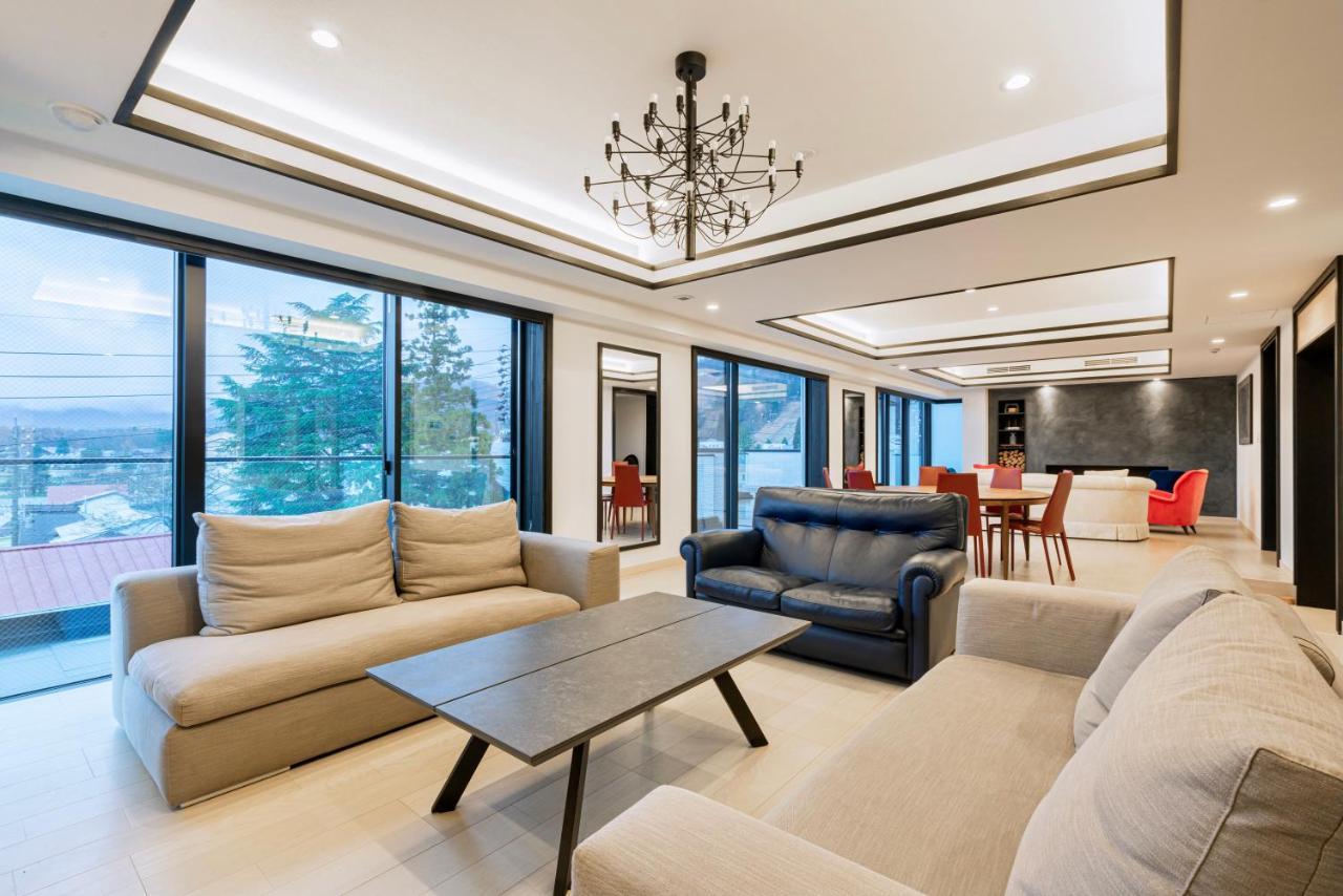 Grand Phenix By Jade Group
